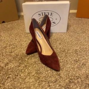 🌺Beautiful Suede Steve Madden Heels.